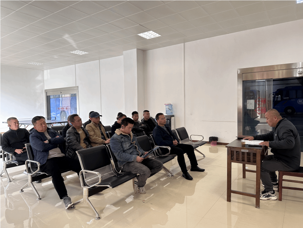 后勤服務集團交通運輸中心開展駕駛員冬季安全行車專題培訓